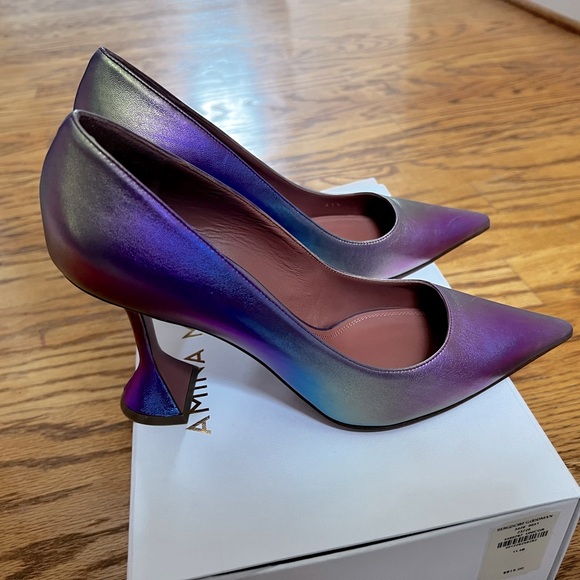 Amina Muaddi Ami 95mm Iridescent pumps in 41.5 - Picture 4 of 10